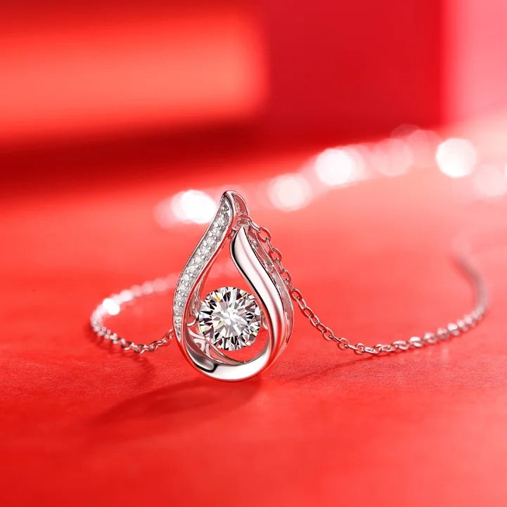 Free Shipping Smart Droplet Pendant Moissanite Diamond Necklace Female S925 Silver Heart Valentine Day Girlfriend Gift Necklace