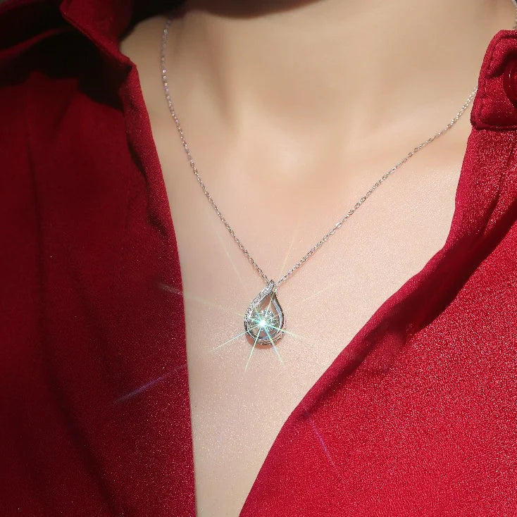 Free Shipping Smart Droplet Pendant Moissanite Diamond Necklace Female S925 Silver Heart Valentine Day Girlfriend Gift Necklace