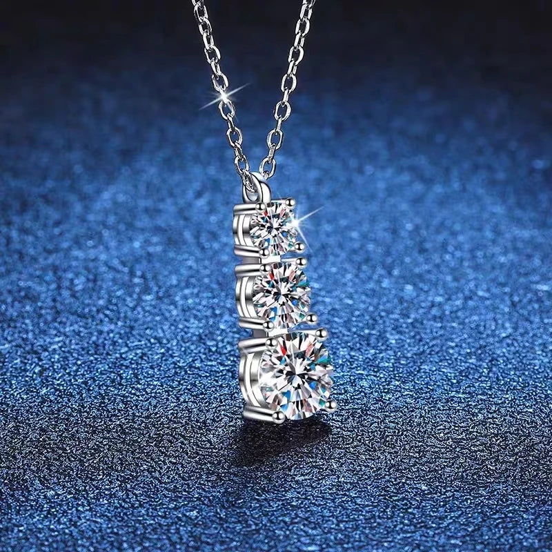 925 Silver Moissanite 1.8 Carats Rising Collarbone Necklace Feminine High-End Best Gift for Girlfriend or Best Friend
